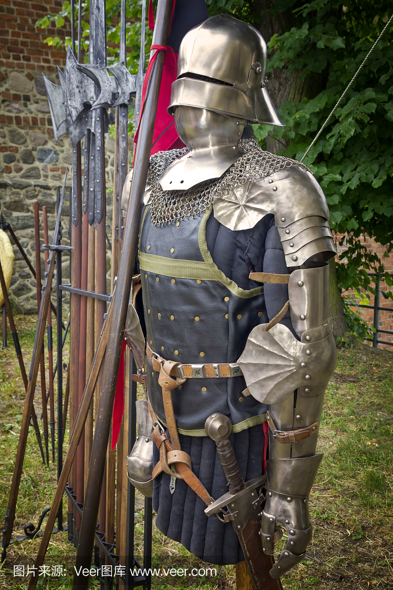 装甲和中世纪骑士的武器