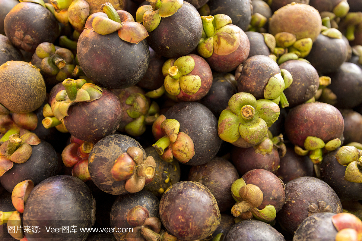 色山竹果是泰国水果的女王,甜美又有味,多汁,有