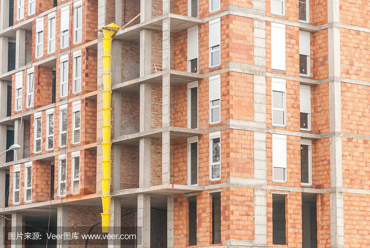 新的住宅建筑施工现场塑料黄色套管废物管理安