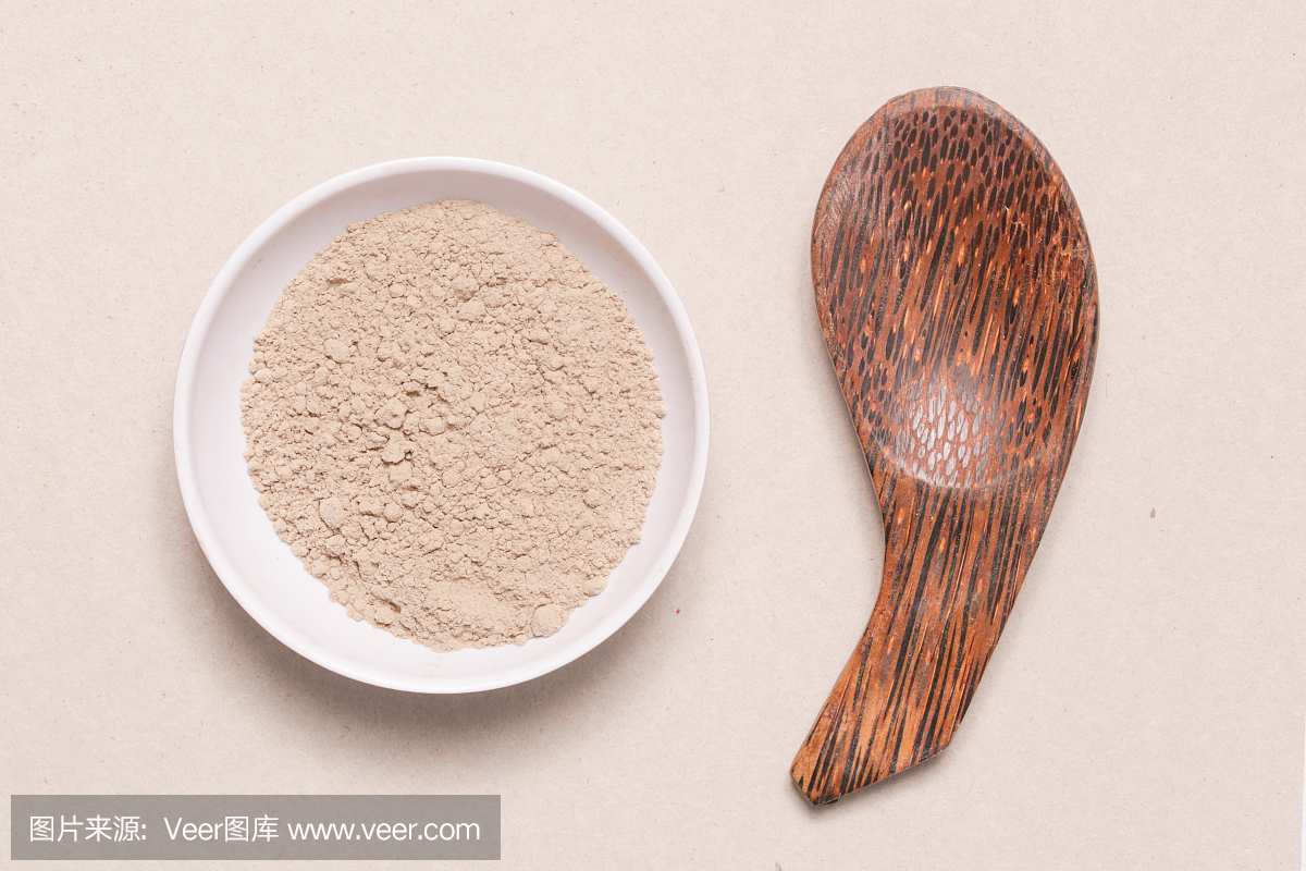 化妆品粘土粉在塑料容器中