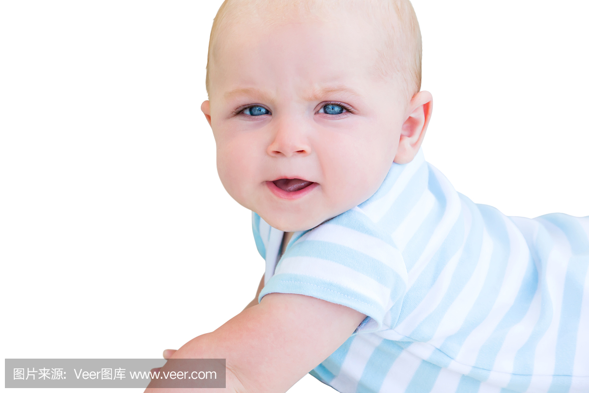 白种人四个月大,蓝眼睛的宝宝看着相机