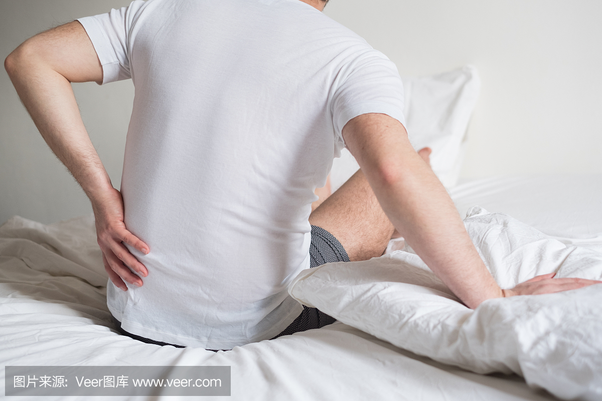 不舒服的床垫和枕头会导致颈部疼痛