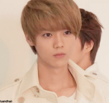 exo鹿晗眨眼照片,我需要这张图片的原 --27kb