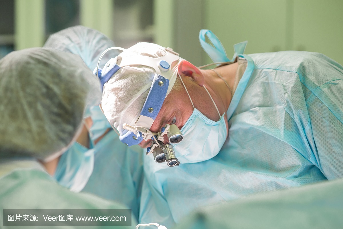 整形外科医生,整容医师,抽脂术,吸脂