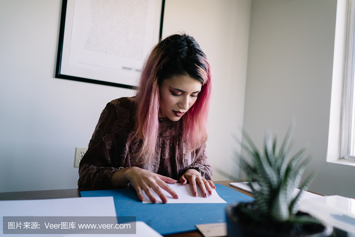 专门技术,美术工艺,肖像,一个人