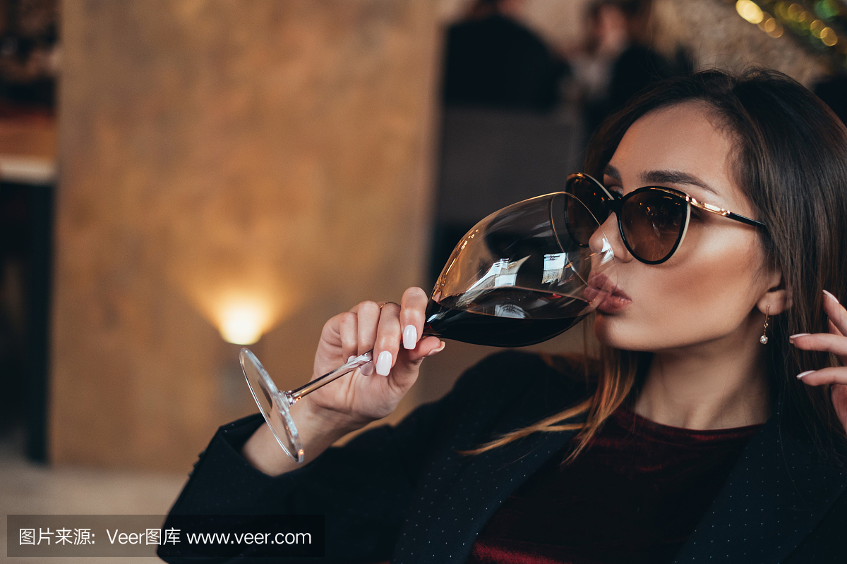 玻璃杯,水杯,酒杯,玻璃水杯