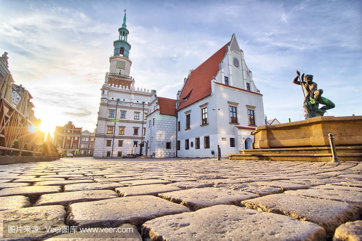 波兰,著名景点,市政厅,喷泉