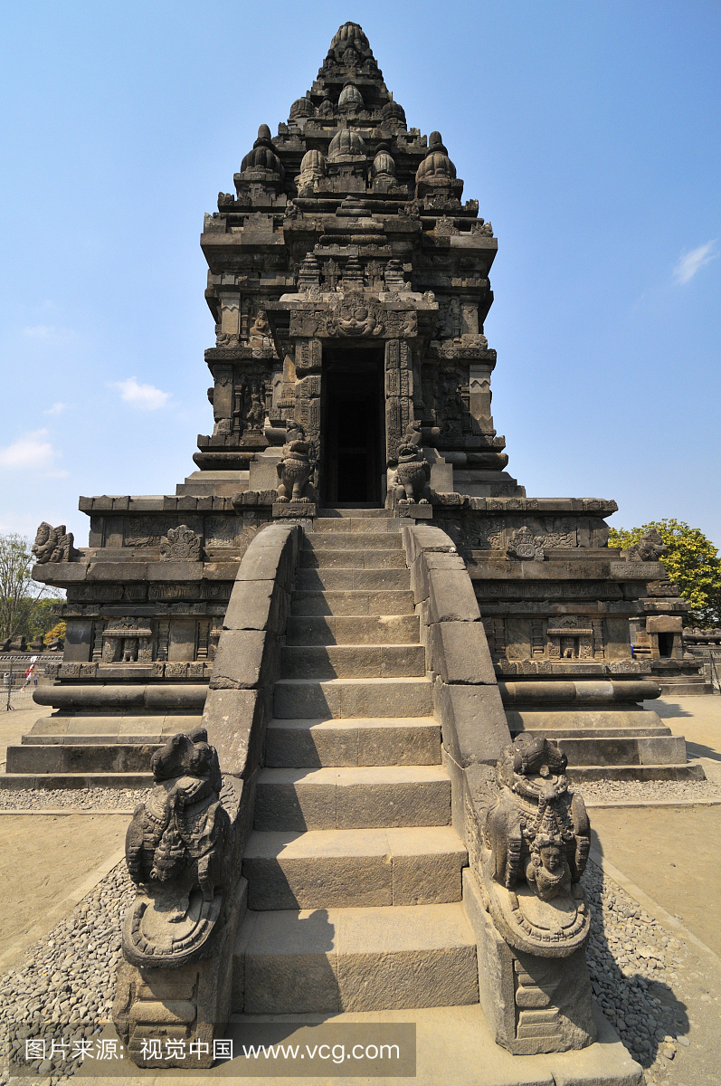 普兰巴南神庙(Candi Prambanan)复合体内较小