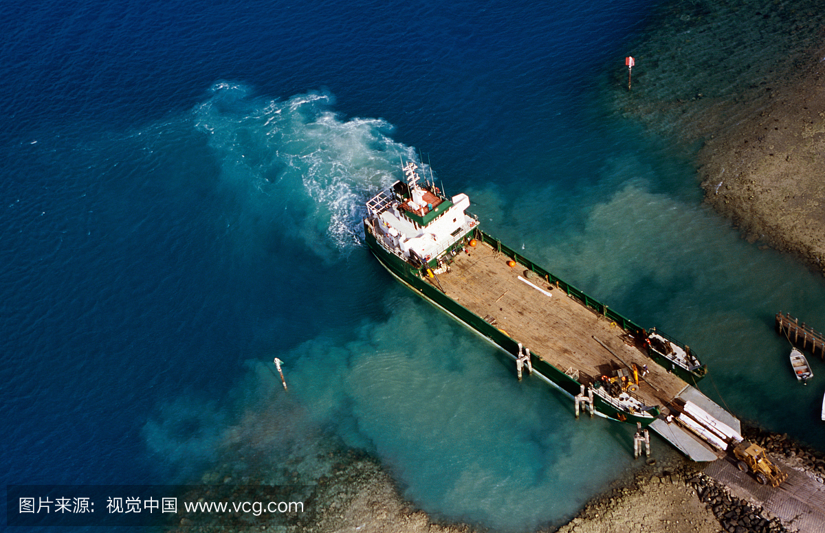 托雷斯海峡岛间驳船的天线。
