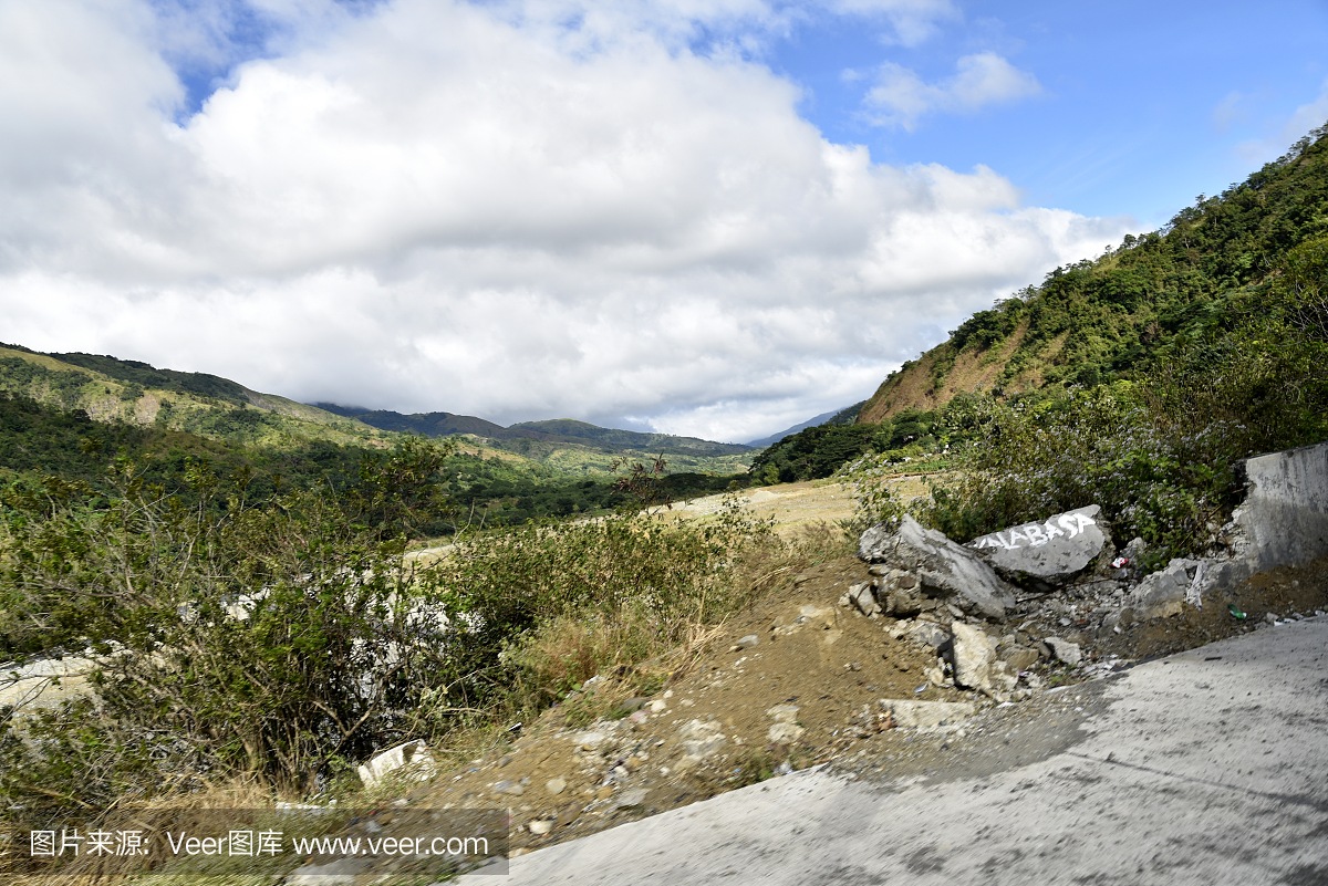 从圣地亚哥市到马尼拉的道路景观