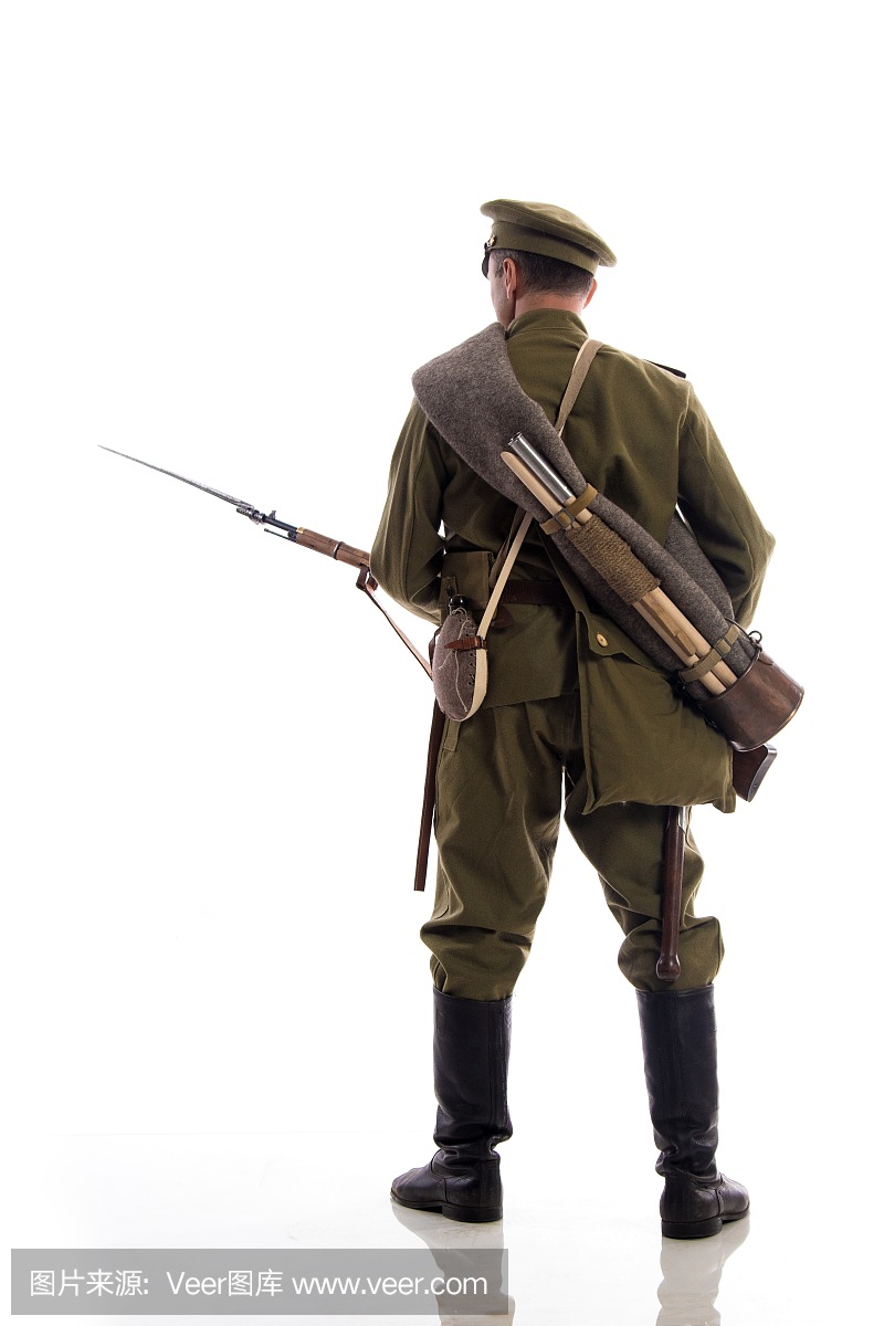 以俄国军队的一名普通的战士的形式男性演员在