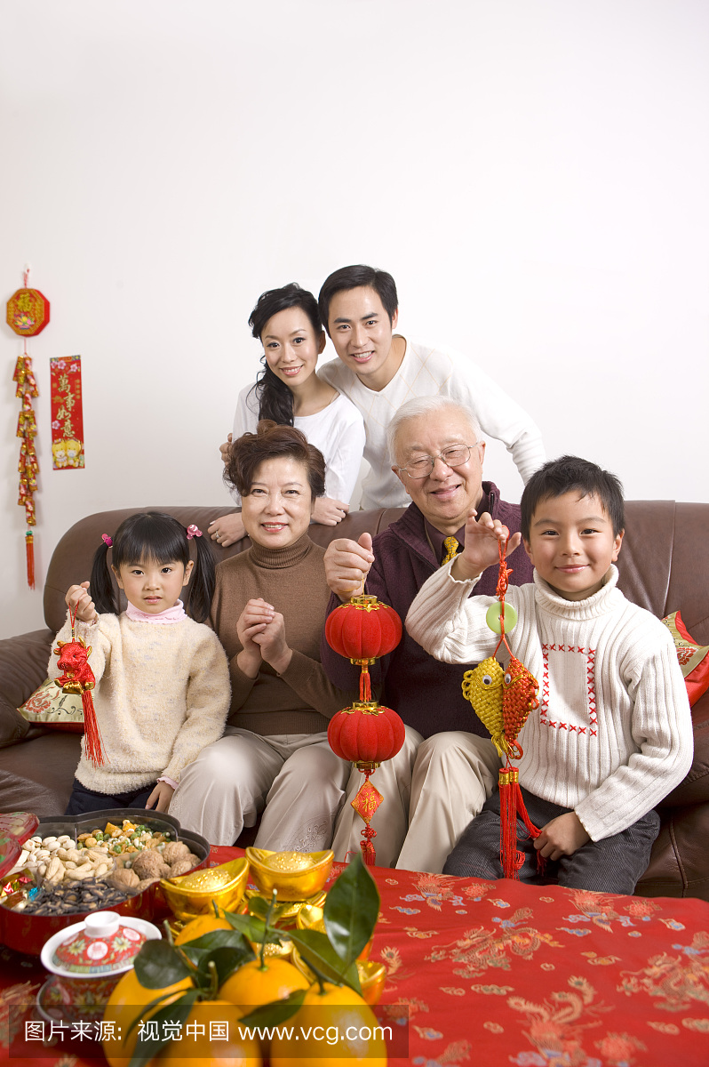 春节,家庭,v家庭,拜年发型齐刘海两边铲掉发型叫什么男生图片
