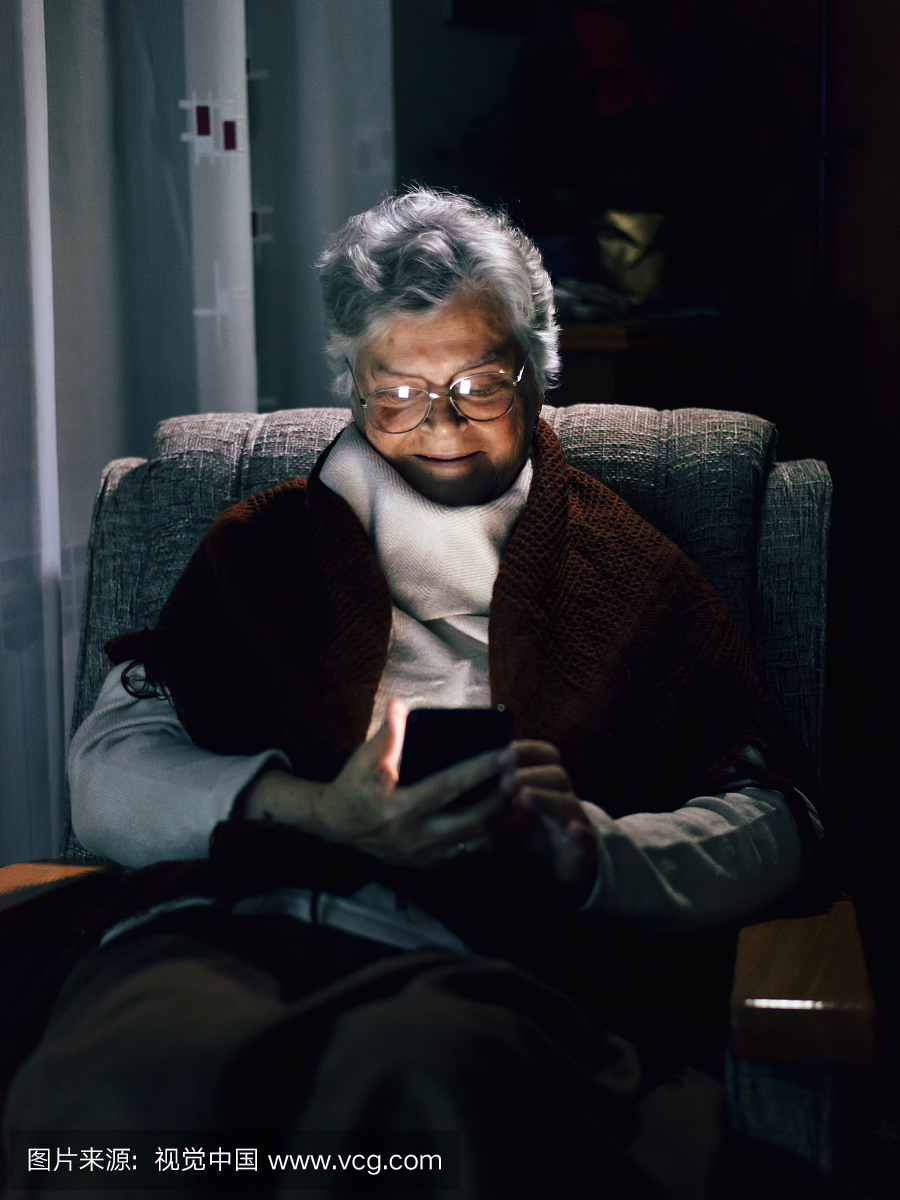 老年人,年长,老同志,年长者