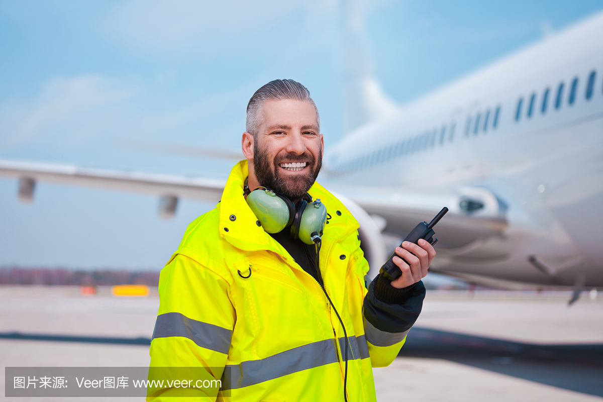 飞机前面的对讲机使用对讲机