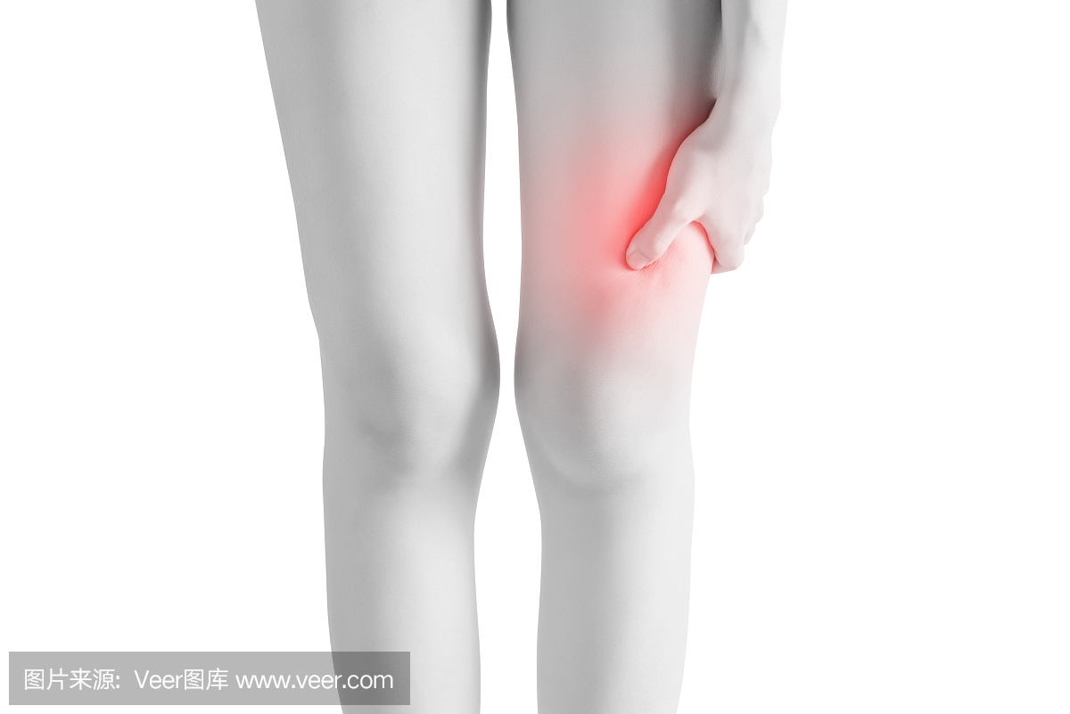 在白色背景上孤立的女人大腿急性疼痛。在白色