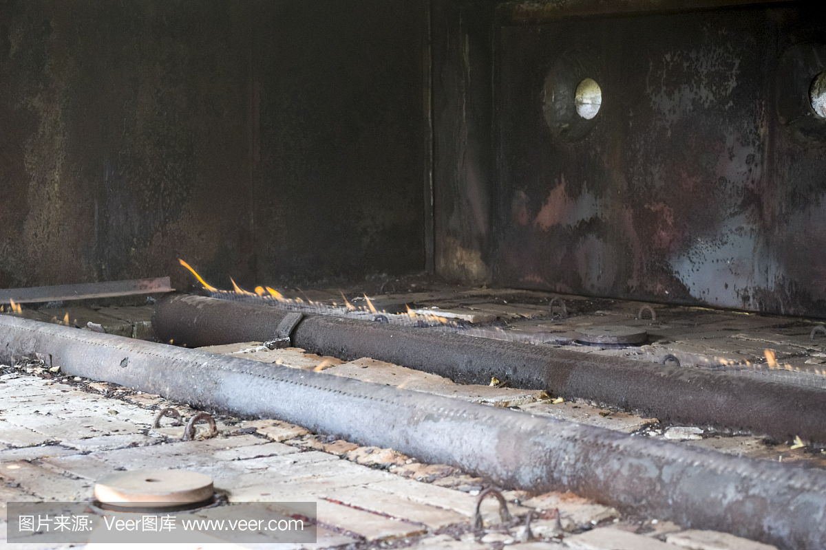层流体的站点的燃气燃烧器。来自地面的液体很