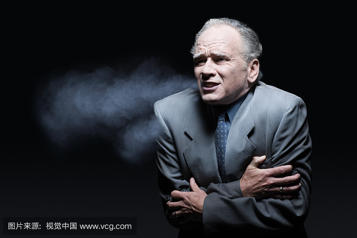 颤抖,打冷战的,发抖,抖动