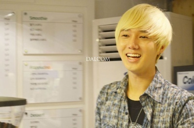 【论坛】【图图】121111 Mouse Rabbit Coffe 【论坛】【图图】121111 Mouse Rabbit Coffe