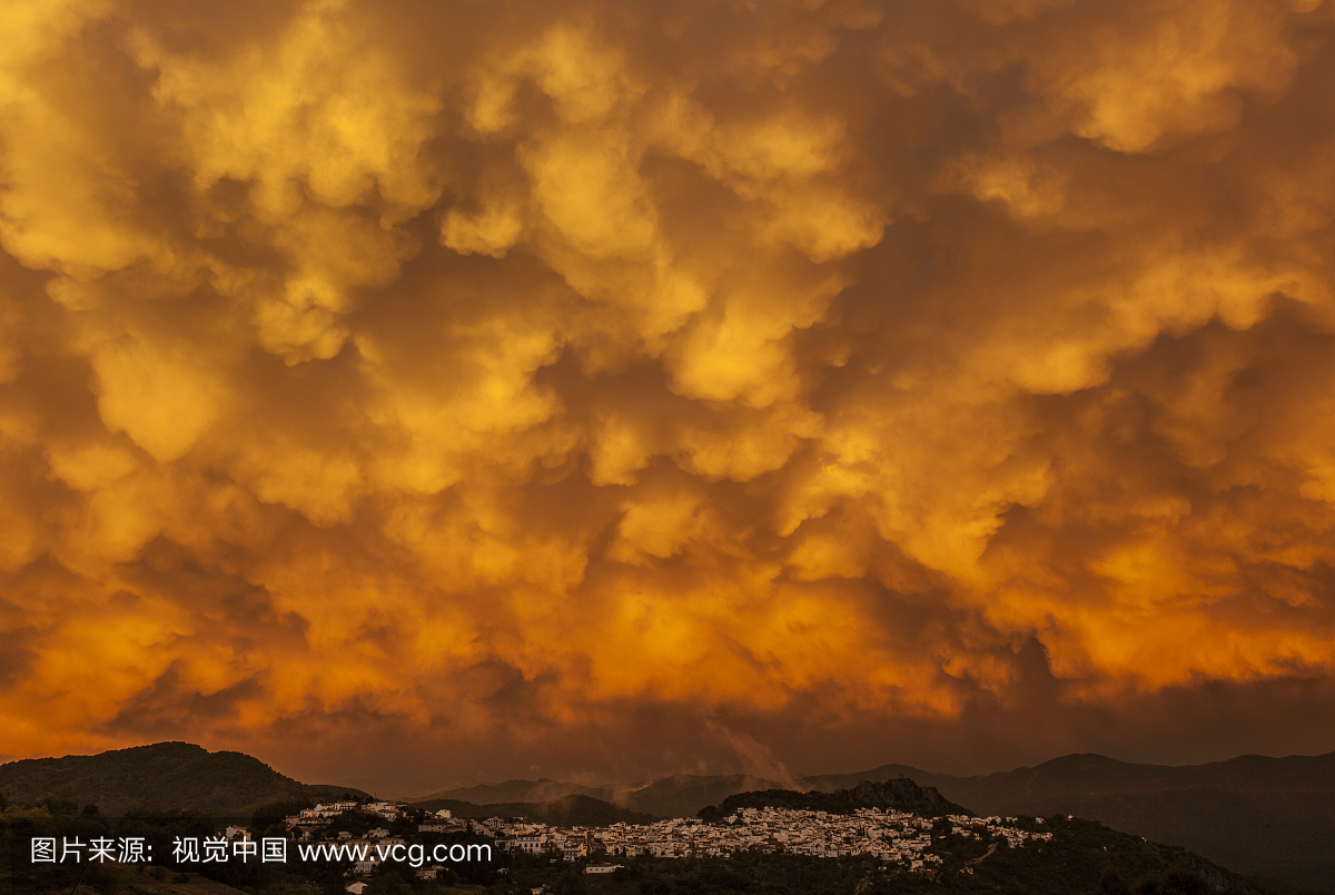 高琴,气候,马拉加省,乳状云