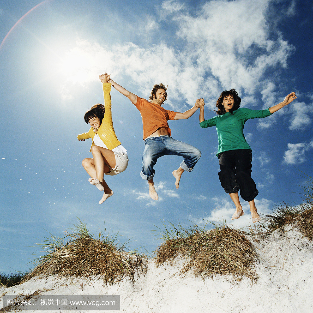 跳,跃起,蹦,跳动