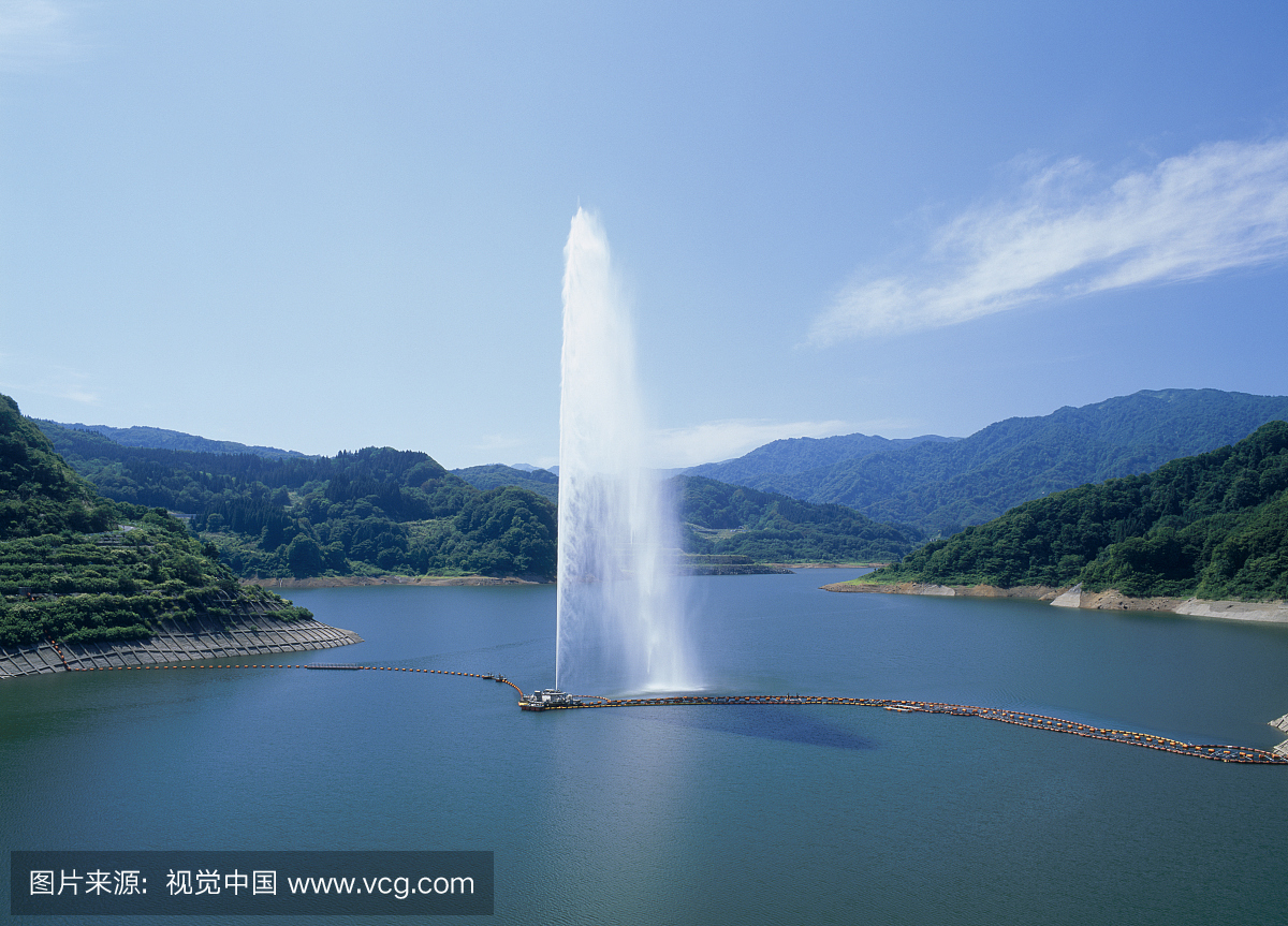 日本山形,西山,加桑湖大喷泉