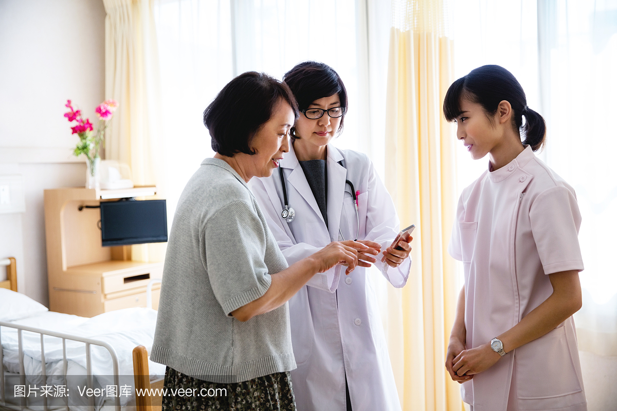 去日本做护士这个工作前景怎么样啊?需要注意哪些东西