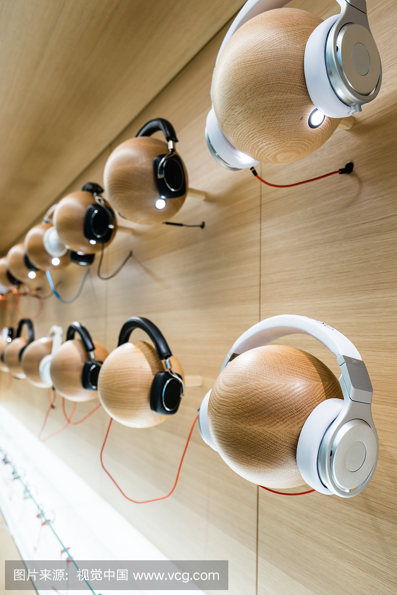世界最大迪拜苹果专卖店耳机