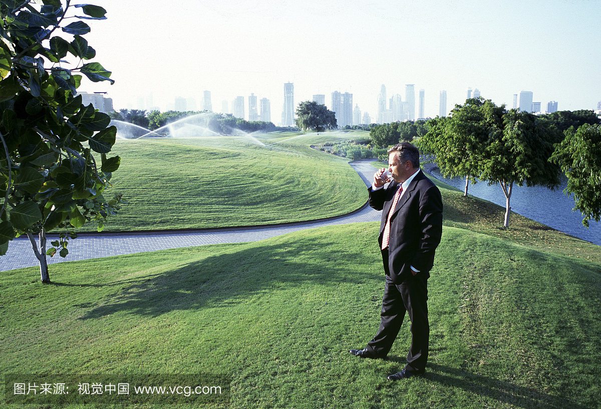 位于阿联酋迪拜蒙哥马利高尔夫球场的Geohum