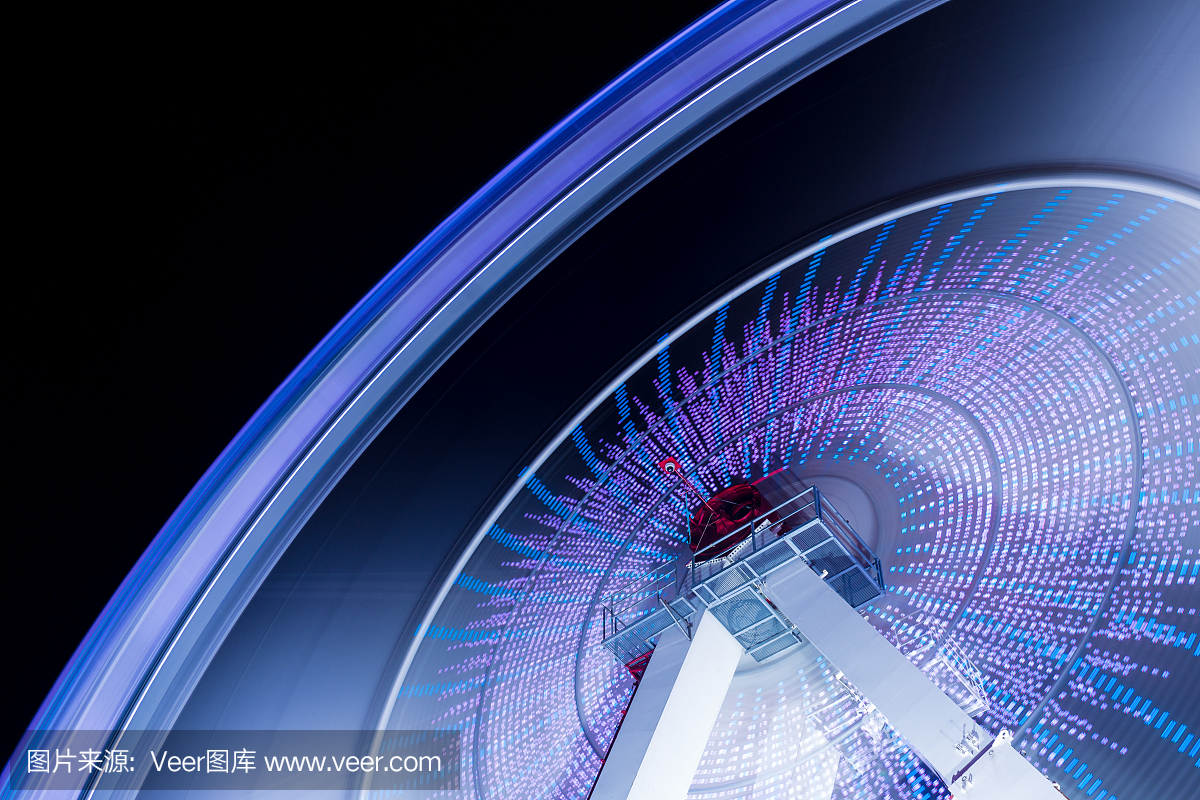 旋转乐趣与摩天轮