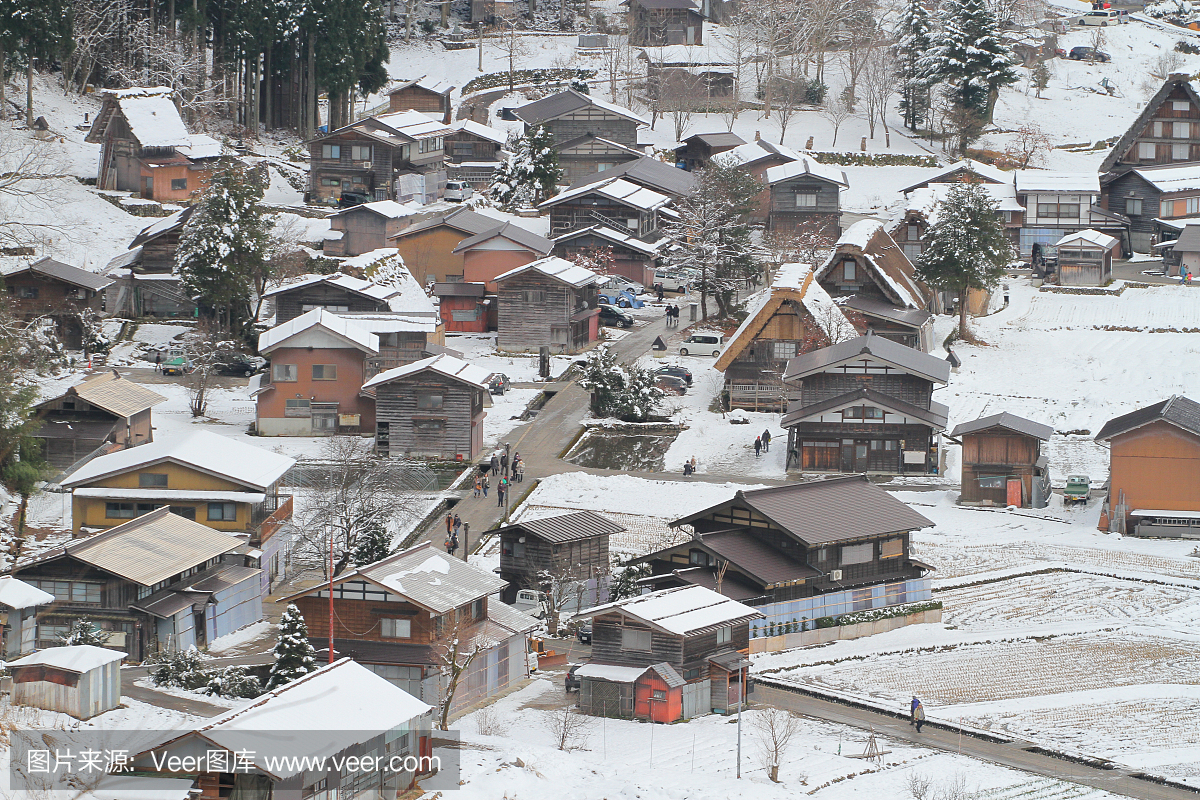 白川川与降雪岐阜中部日本
