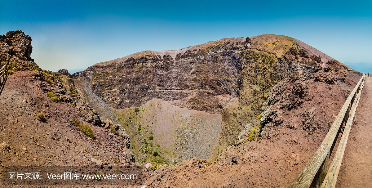 维苏威火山口全景,那不勒斯,坎帕尼亚,意大利