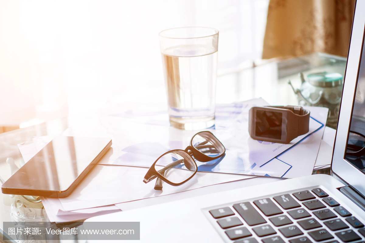 智能手表,智能手环,办公室,笔记本电脑