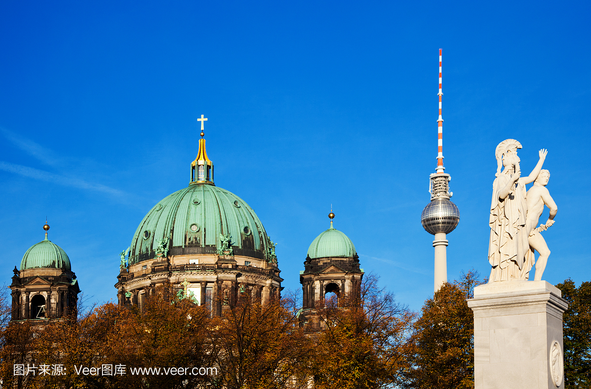 柏林大教堂和电视塔