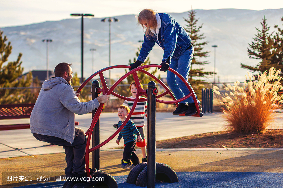 中年女人,女婿,儿童,人