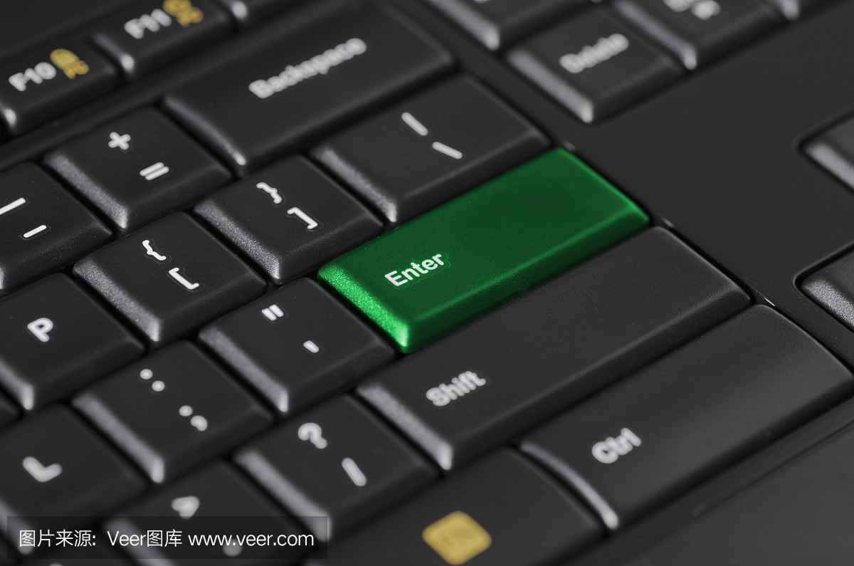 绿色输入黑色电脑键盘上的键