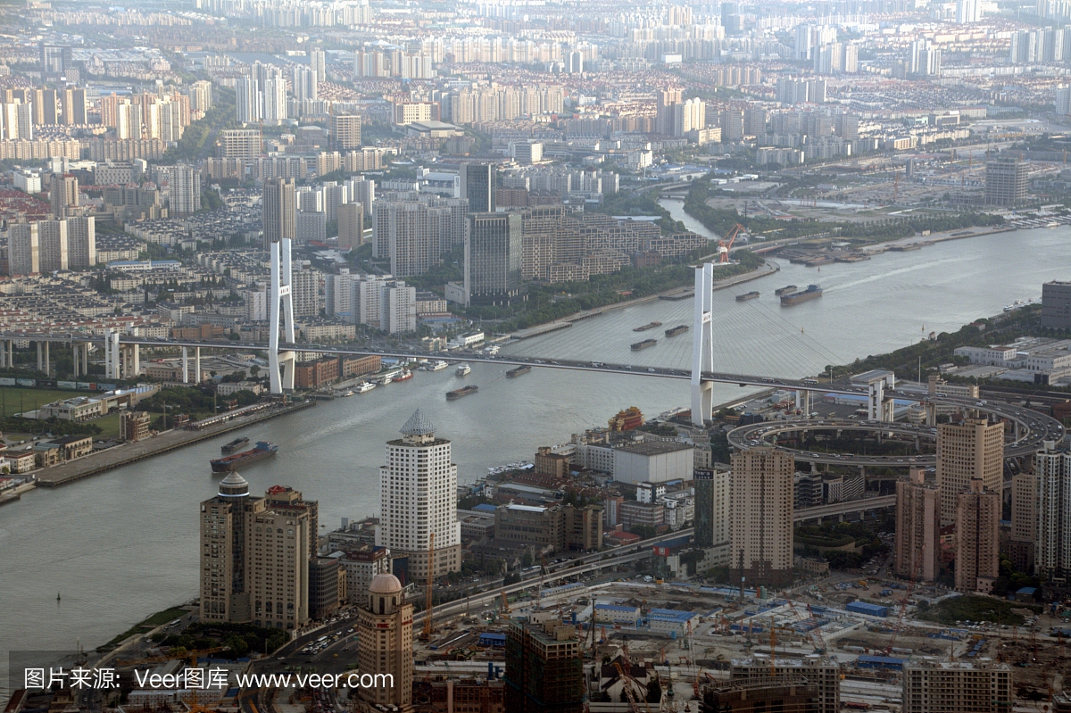 黄浦江南浦大桥,从上海大厦观看