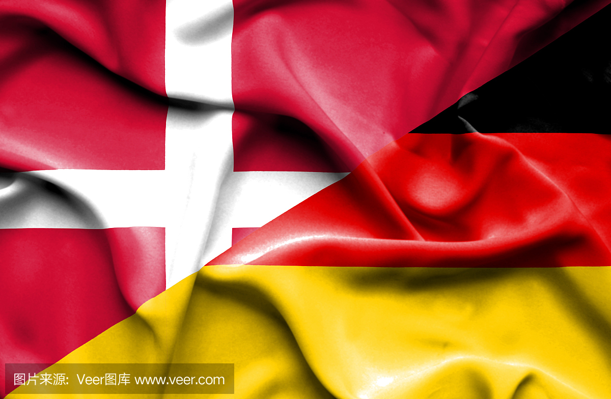 挥舞着德国和丹麦的旗帜