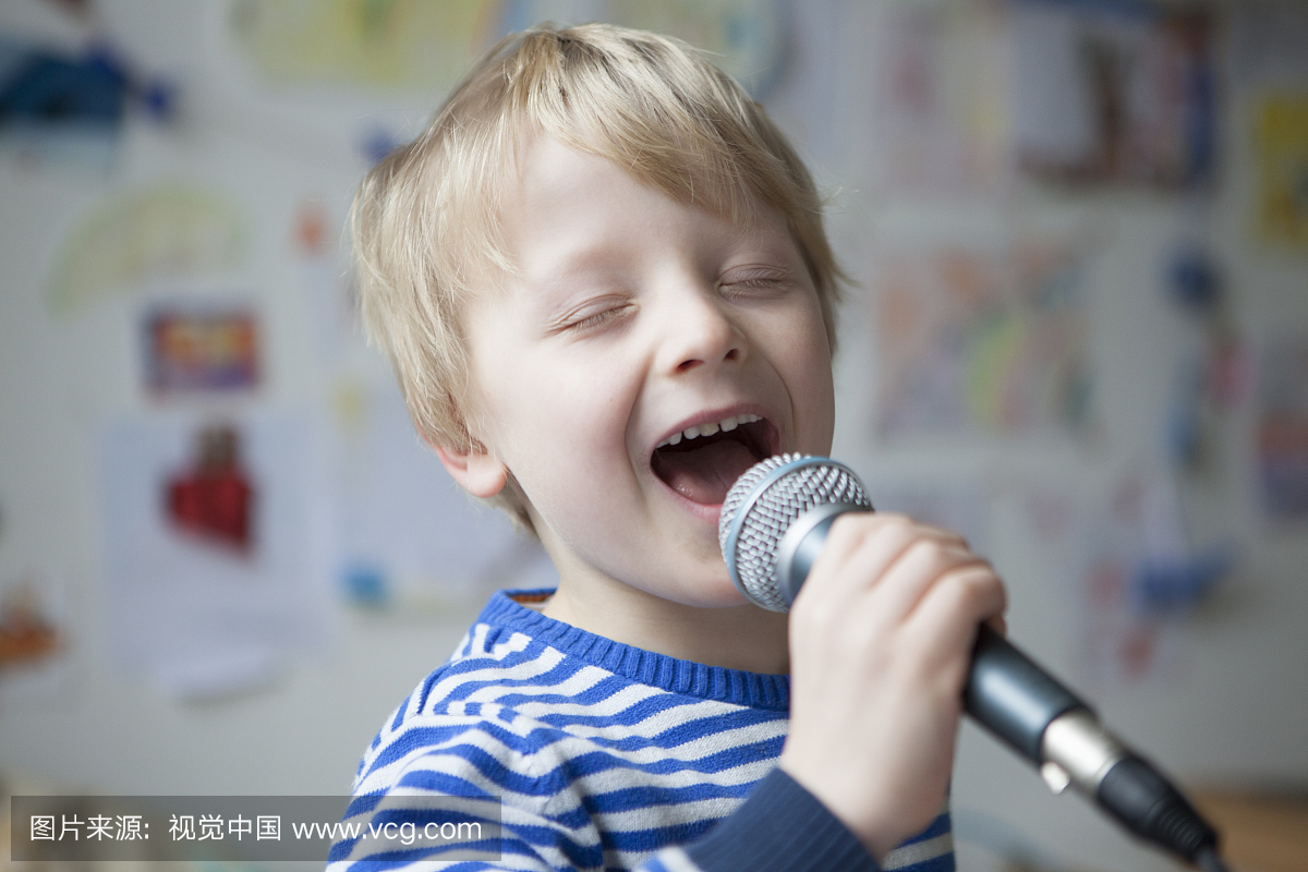 唱,唱歌,高歌,歌唱
