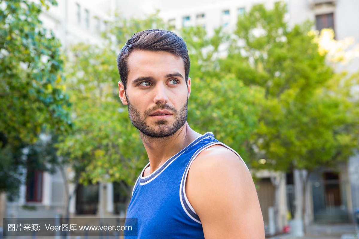 看起来很帅的运动员
