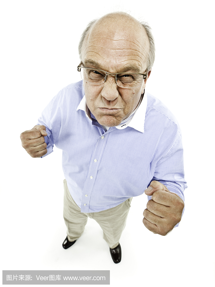 愤怒的人握紧拳头