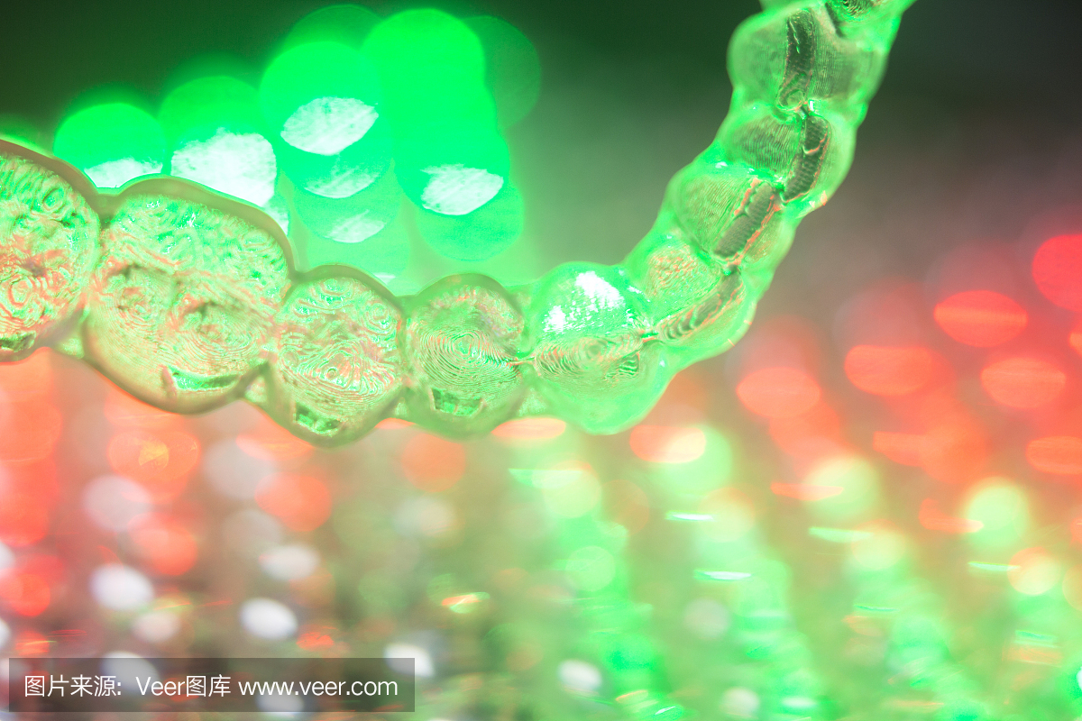 隐形矫治,透明牙套,隐形矫正,隐形牙套