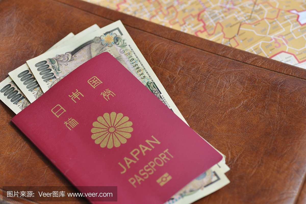 日本护照和金钱